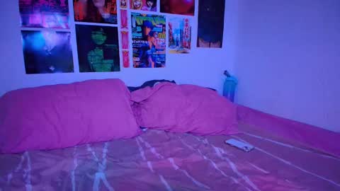 Shinji    online show from March 2025 11:01:02 PM