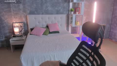 Snapshot of shiny_lisss chatting on August 2026 02:21:01 AM Lisa online show from August 2026 02:21:01 AM