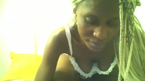 Snapshot of shipeta2 chatting on May 2026 06:59:01 PM detiefmagdalina2026 online show from May 2026 06:59:01 PM