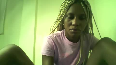 Snapshot of shipeta2 chatting on June 2026 01:29:01 AM detiefmagdalina2026 online show from June 2026 01:29:01 AM