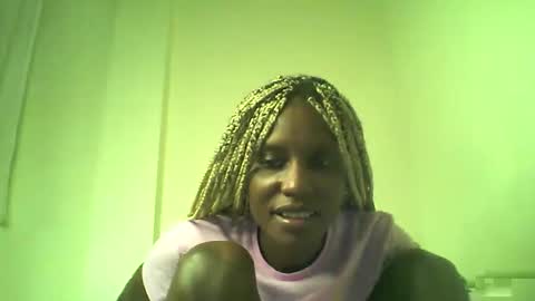 Snapshot of shipeta2 chatting on June 2026 03:47:02 PM detiefmagdalina2026 online show from June 2026 03:47:02 PM