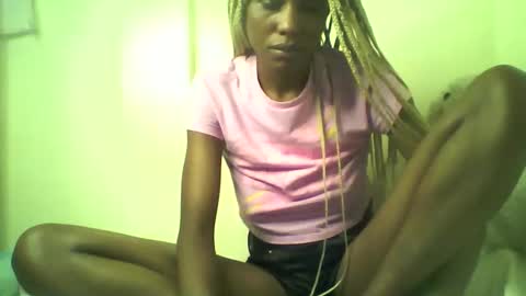 Snapshot of shipeta2 chatting on June 2026 03:53:01 AM detiefmagdalina2026 online show from June 2026 03:53:01 AM