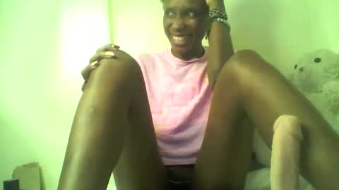 Snapshot of shipeta2 chatting on June 2026 06:23:02 PM detiefmagdalina2026 online show from June 2026 06:23:02 PM