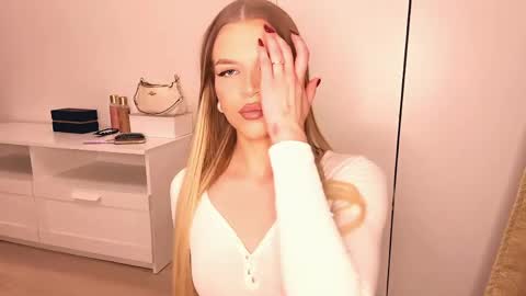 shirapung online show from April 2026 06:10:01 PM