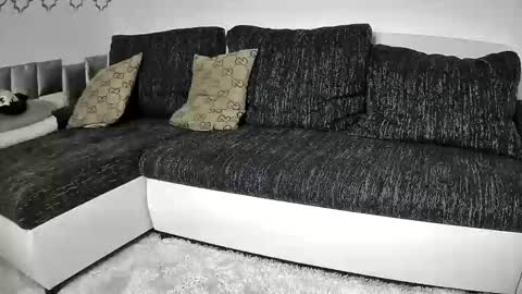 Shirina online show from December 2025 11:48:01 AM