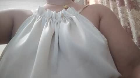 Shirleyni online show from October 2025 02:42:02 AM