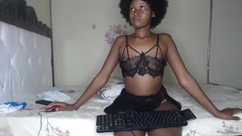 Shi-ro online show from September 2025 10:48:02 AM