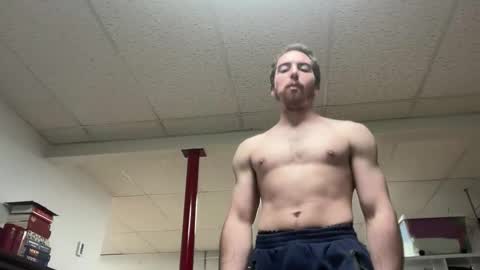 shirtlesshunk15 online show from April 2026 02:51:02 AM