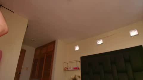  kendal  online show from March 2026 03:04:02 PM