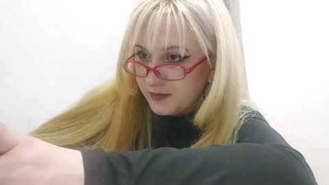 Snapshot of shondrapisani chatting on July 2026 10:27:02 PM shondrapisani online show from July 2026 10:27:02 PM