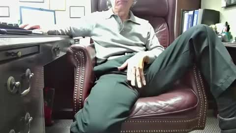 nikolas send dm for an appointment online show from October 2025 04:19:02 PM