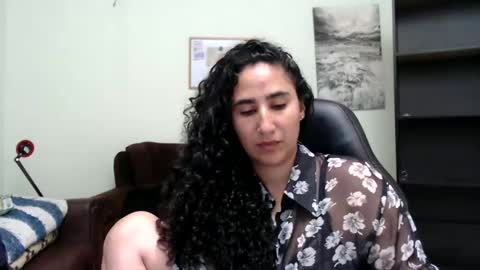 Snapshot of shopia_scarlet chatting on November 2025 06:07:02 PM Sofia online show from November 2025 06:07:02 PM