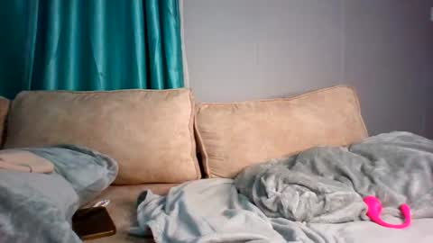 Snapshot of shortsexykitty chatting on June 2026 07:12:02 PM sexxy online show from June 2026 07:12:02 PM