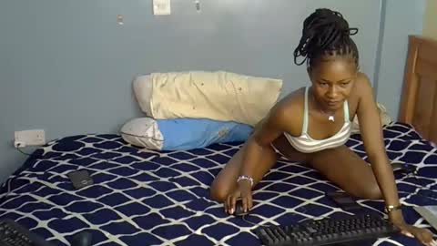 shummie online show from October 2025 12:33:02 AM