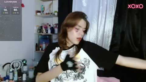 Shun White online show from February 2025 01:57:01 AM