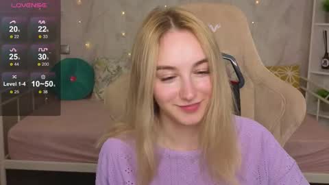 Snapshot of shy__polly chatting on June 2026 02:53:01 AM Polly online show from June 2026 02:53:01 AM