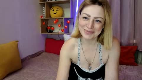 shy_girl80 online show from February 2026 04:02:01 PM
