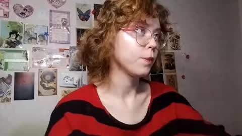 Milena online show from October 2025 01:14:01 PM