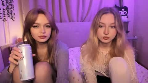 Snapshot of shy_meowmegan chatting on October 2025 09:13:02 PM Megan 3 online show from October 2025 09:13:02 PM