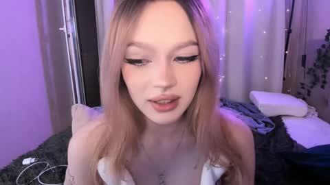 Snapshot of shy_meowmegan chatting on May 2026 10:26:02 PM Megan 3 online show from May 2026 10:26:02 PM