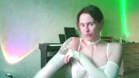 shy_miracle online show from June 2026 05:47:01 PM