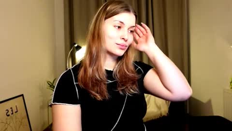 shy_nerd_babyy online show from January 2025 04:46:01 PM