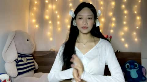 Snapshot of shy_pink_doll chatting on May 2026 02:01:02 PM shy_pink_doll online show from May 2026 02:01:02 PM