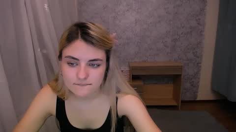 shy_sabrina_ online show from March 2025 06:45:02 PM