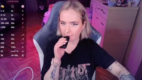 Effie online show from January 2025 08:26:01 PM