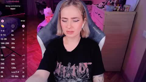 Effie online show from January 2025 09:08:02 PM