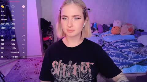 Effie online show from February 2025 04:36:01 PM