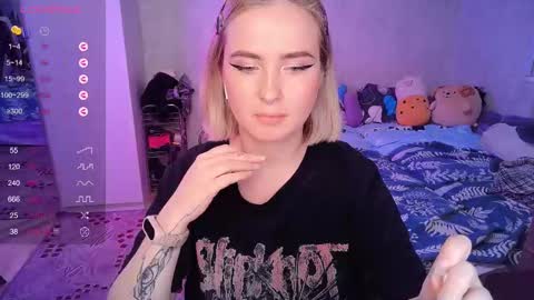 Effie online show from February 2025 09:58:01 PM