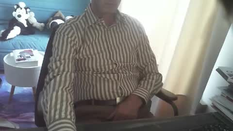 shyfrenchcock online show from October 2025 03:47:02 PM