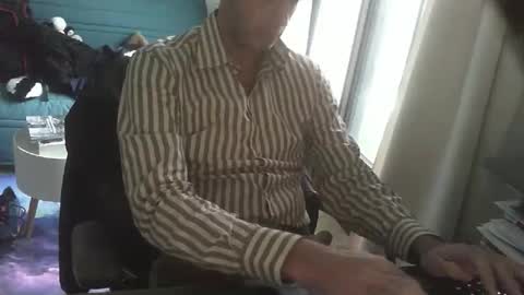 shyfrenchcock online show from October 2025 02:30:01 PM