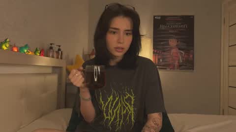 Snapshot of shygaze chatting on November 2025 10:37:01 PM shygaze online show from November 2025 10:37:01 PM