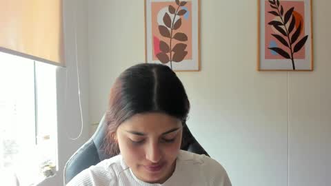 shylittlebunny online show from April 2026 04:12:01 PM