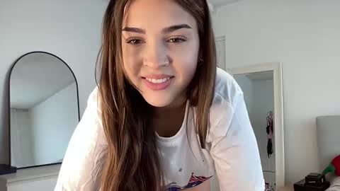 Snapshot of shysashy chatting on January 2025 10:41:02 PM Sasha online show from January 2025 10:41:02 PM