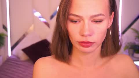 shyysiren online show from December 2025 09:03:02 AM