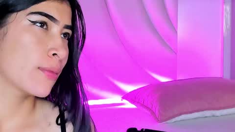 Siara and Zoe tattoo online show from May 2026 01:02:04 AM