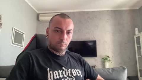 sidvicious23cm online show from October 2025 10:28:02 AM