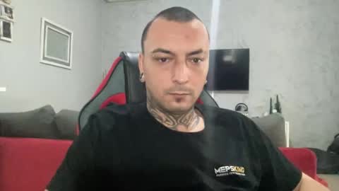 sidvicious23cm online show from January 2026 11:36:01 AM