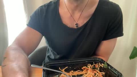 sie273 online show from December 2024 08:15:01 PM