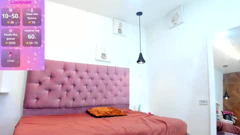 sienna_glow online show from September 2025 12:08:02 PM