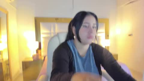 Sienna  online show from January 2026 11:03:01 AM