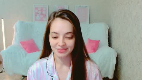 Sienna Mia online show from June 2026 04:44:01 PM