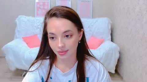 Sienna Mia online show from June 2026 02:26:02 PM