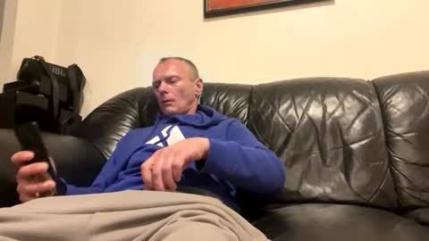 R online show from February 2026 06:00:02 AM