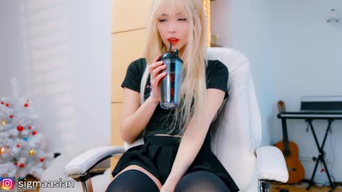 OF   instagram sigmaasian twitter sigmasian online show from December 2024 05:31:02 AM