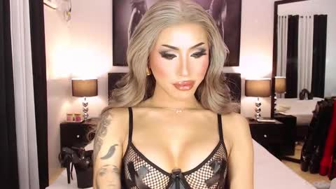 Snapshot of significantmistress chatting on September 2025 05:13:02 PM Jenny Hakenson online show from September 2025 05:13:02 PM