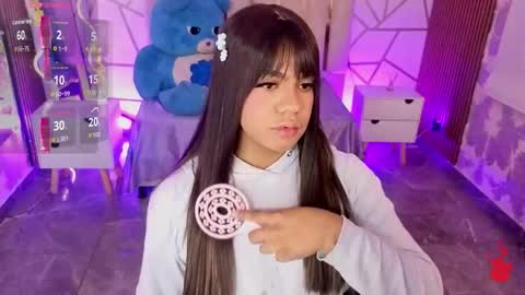 Siiam Tay online show from December 2025 03:33:01 AM